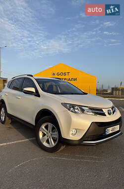 Внедорожник / Кроссовер Toyota RAV4 2013 в Полтаве