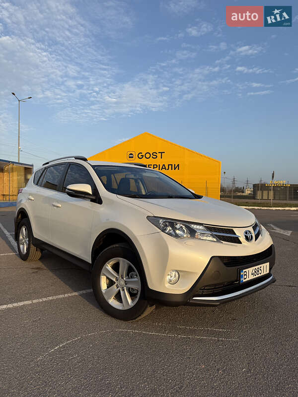 Внедорожник / Кроссовер Toyota RAV4 2013 в Полтаве фото Внедорожник / Кроссовер Toyota RAV4 2013 в Полтаве