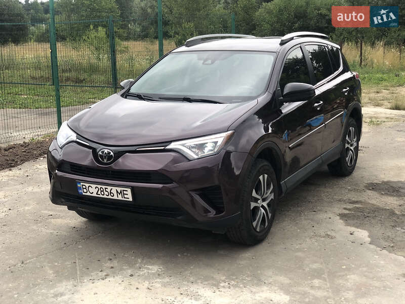 Позашляховик / Кросовер Toyota RAV4 2016 в Старому Самборі