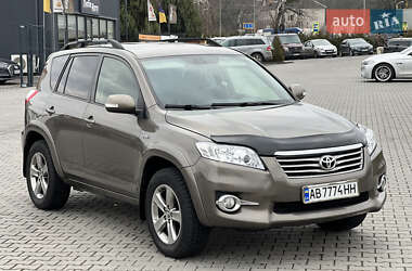 Внедорожник / Кроссовер Toyota RAV4 2010 в Виннице