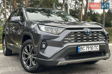 Внедорожник / Кроссовер Toyota RAV4 2024 в Киеве