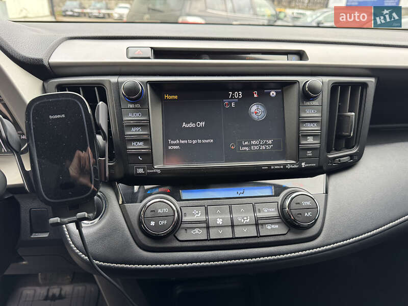 Внедорожник / Кроссовер Toyota RAV4 2016 в Киеве