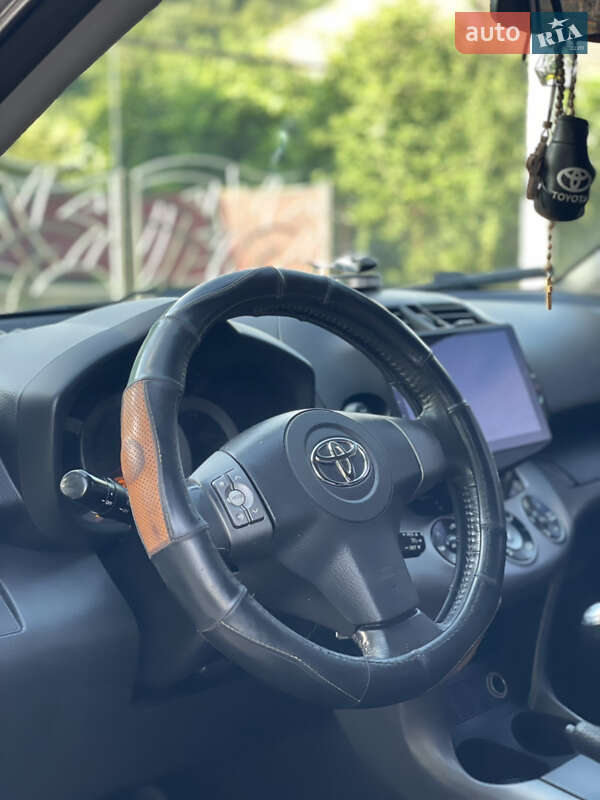 Внедорожник / Кроссовер Toyota RAV4 2007 в Мукачево