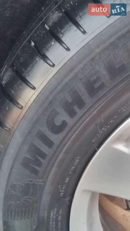 Внедорожник / Кроссовер Toyota RAV4 2007 в Киеве