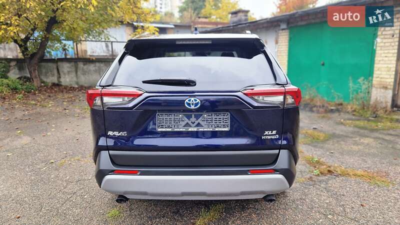 Внедорожник / Кроссовер Toyota RAV4 2023 в Киеве