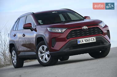 Позашляховик / Кросовер Toyota RAV4 2019 в Бердичеві