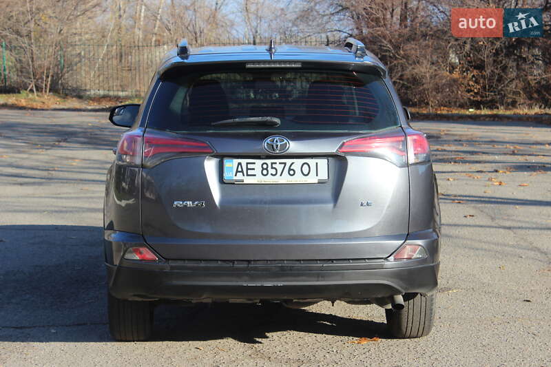 Внедорожник / Кроссовер Toyota RAV4 2016 в Днепре фото 8 Внедорожник / Кроссовер Toyota RAV4 2016 в Днепре