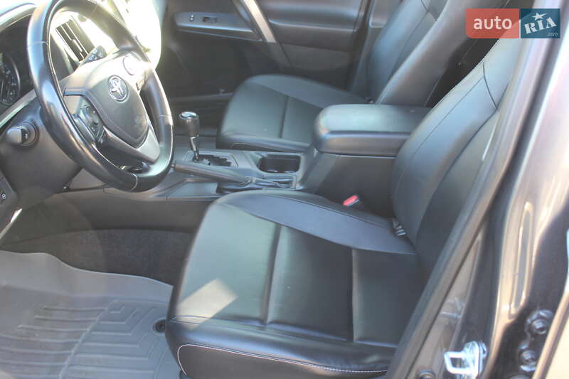 Внедорожник / Кроссовер Toyota RAV4 2016 в Днепре фото 14 Внедорожник / Кроссовер Toyota RAV4 2016 в Днепре