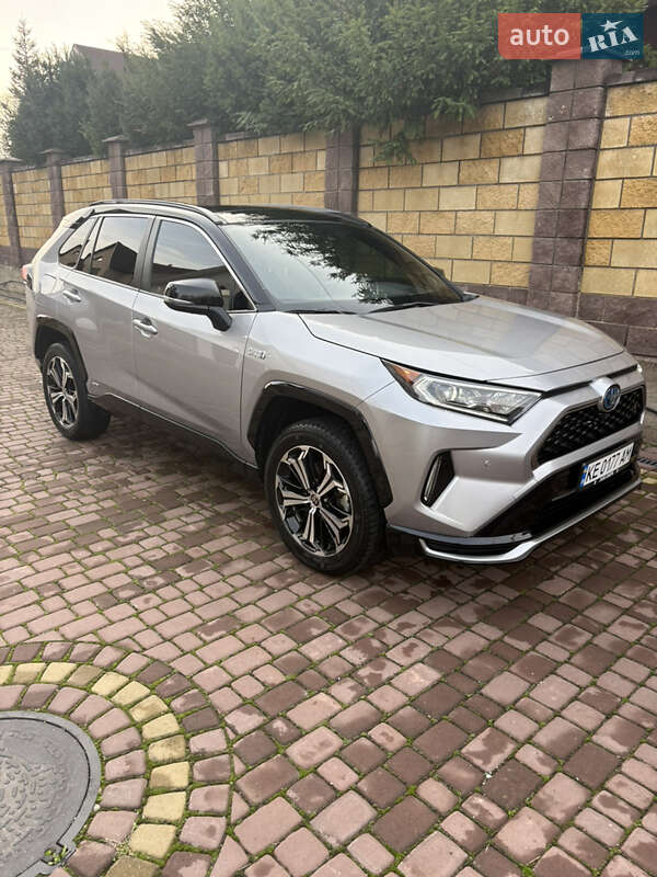 Toyota RAV4 2021