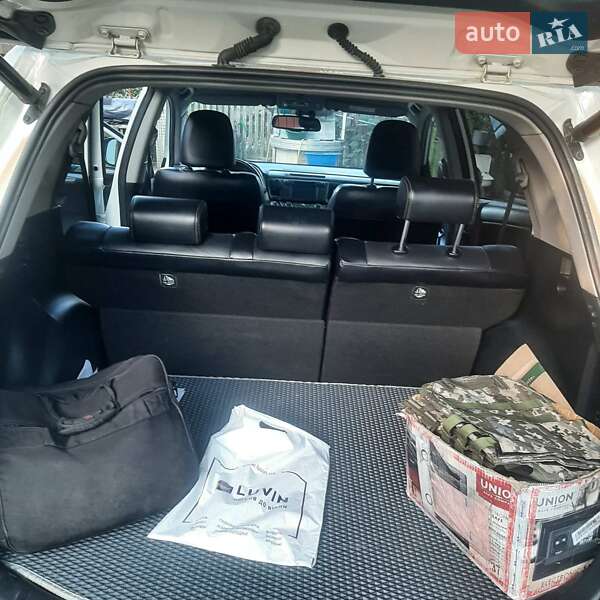 Позашляховик / Кросовер Toyota RAV4 2014 в Вінниці