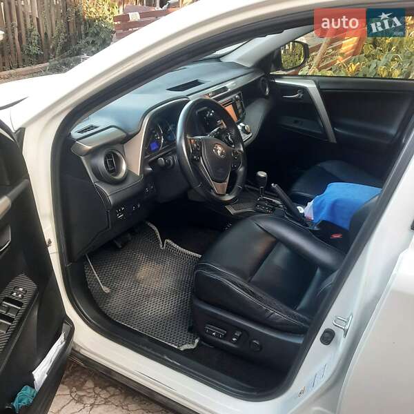 Позашляховик / Кросовер Toyota RAV4 2014 в Вінниці