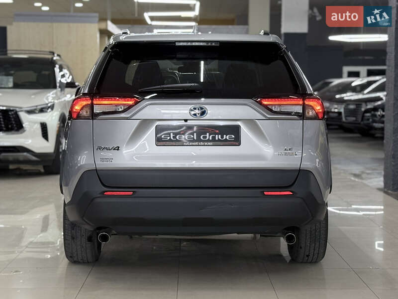 Внедорожник / Кроссовер Toyota RAV4 2022 в Николаеве