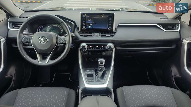 Внедорожник / Кроссовер Toyota RAV4 2020 в Киеве