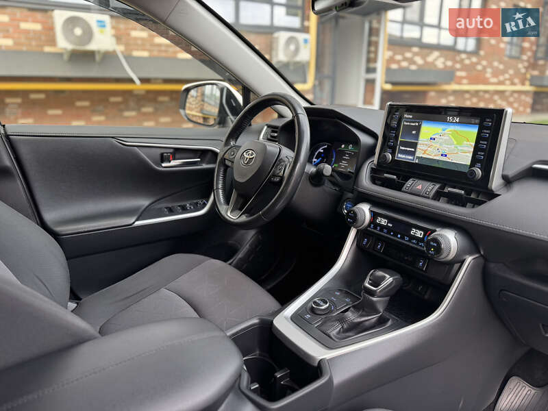 Позашляховик / Кросовер Toyota RAV4 2021 в Житомирі