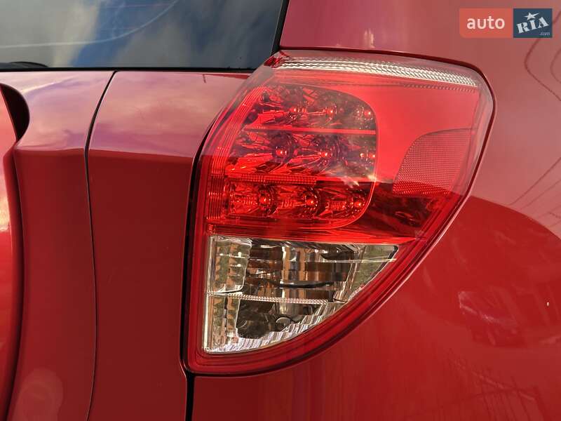 Позашляховик / Кросовер Toyota RAV4 2008 в Одесі