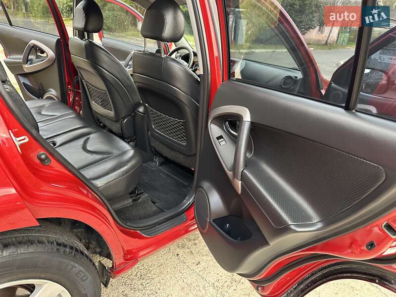 Позашляховик / Кросовер Toyota RAV4 2008 в Одесі