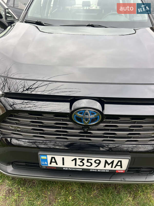 Внедорожник / Кроссовер Toyota RAV4 2020 в Буче