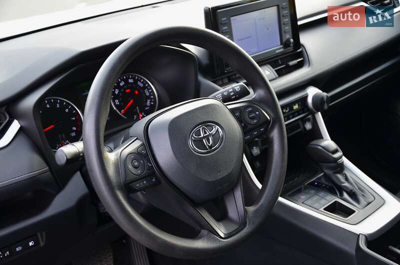 Внедорожник / Кроссовер Toyota RAV4 2022 в Киеве