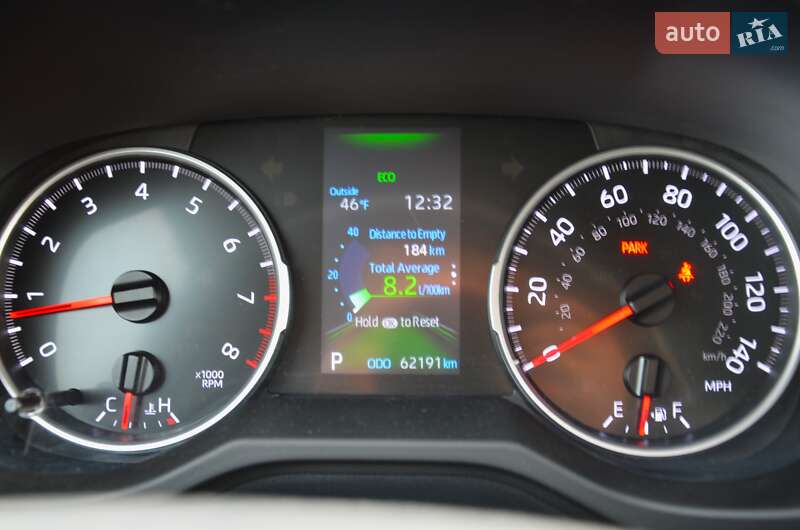 Внедорожник / Кроссовер Toyota RAV4 2022 в Киеве