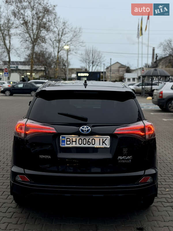 Внедорожник / Кроссовер Toyota RAV4 2016 в Одессе
