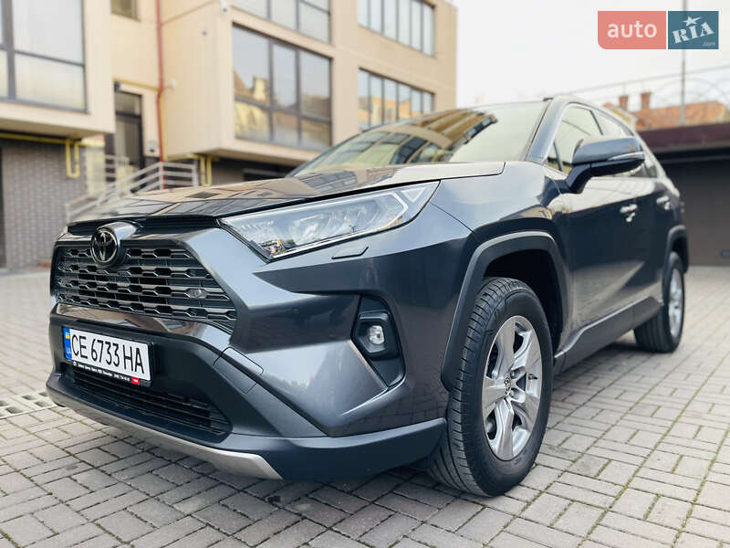 Внедорожник / Кроссовер Toyota RAV4 2022 в Черновцах