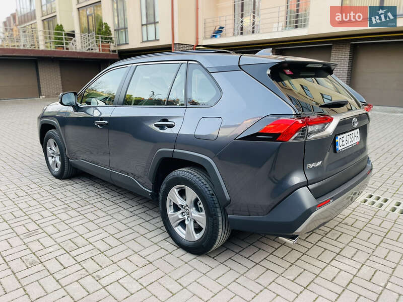 Внедорожник / Кроссовер Toyota RAV4 2022 в Черновцах