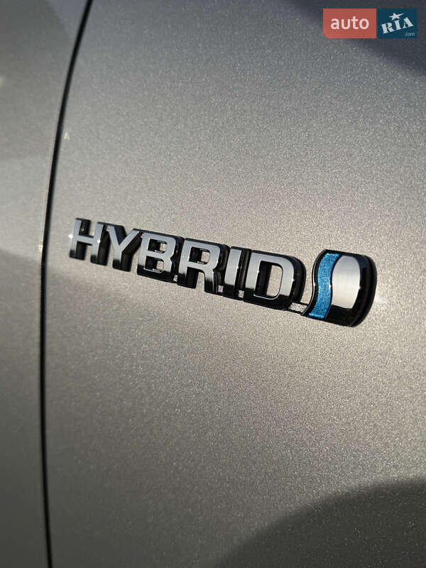 Внедорожник / Кроссовер Toyota RAV4 2019 в Днепре