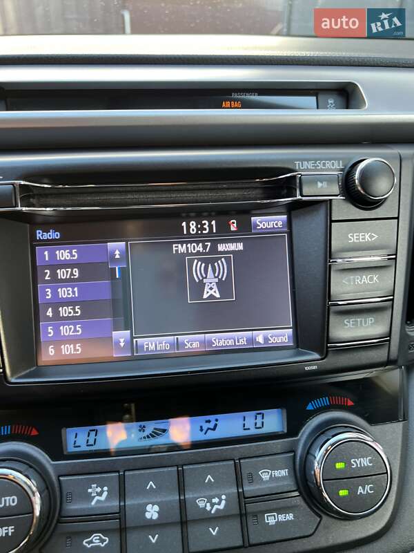 Внедорожник / Кроссовер Toyota RAV4 2016 в Киеве