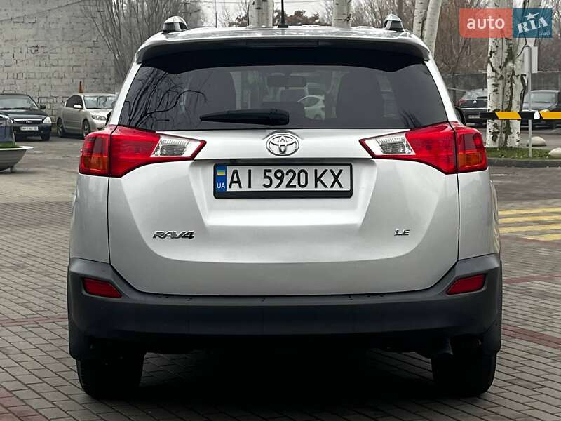 Внедорожник / Кроссовер Toyota RAV4 2015 в Днепре
