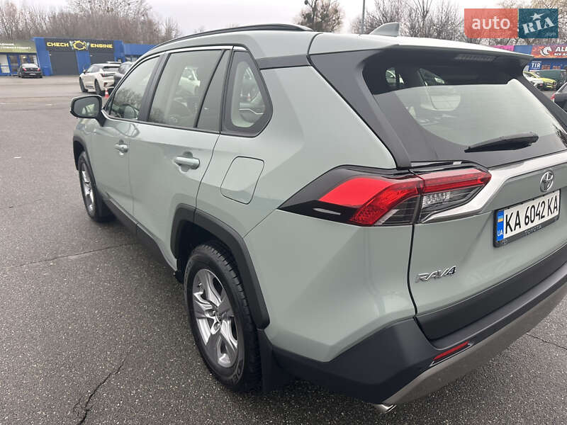 Позашляховик / Кросовер Toyota RAV4 2023 в Києві фото 35 Позашляховик / Кросовер Toyota RAV4 2023 в Києві
