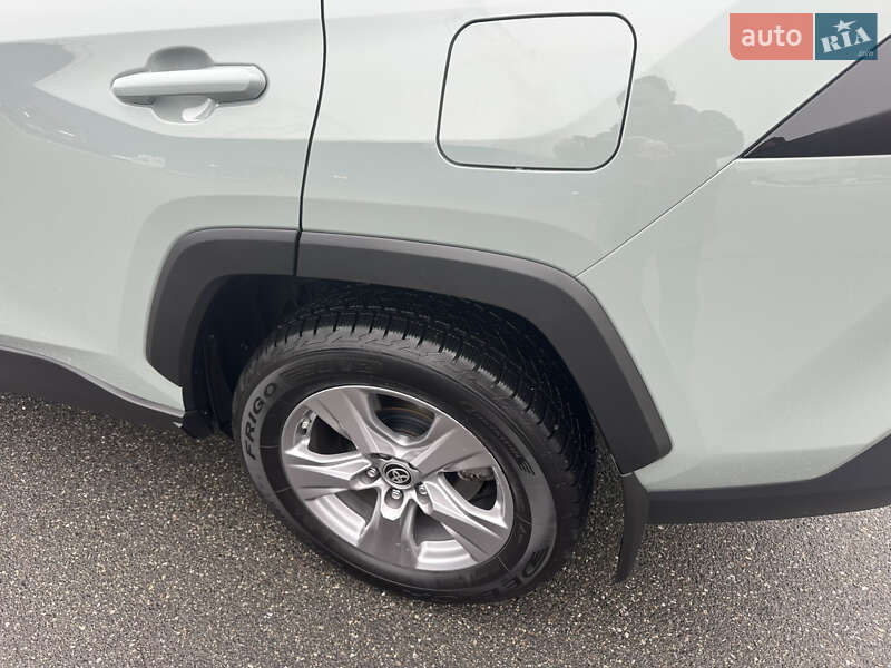 Позашляховик / Кросовер Toyota RAV4 2023 в Києві фото 37 Позашляховик / Кросовер Toyota RAV4 2023 в Києві