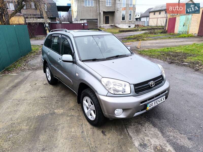 Позашляховик / Кросовер Toyota RAV4 2003 в Києві