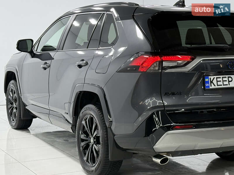 Позашляховик / Кросовер Toyota RAV4 2023 в Одесі