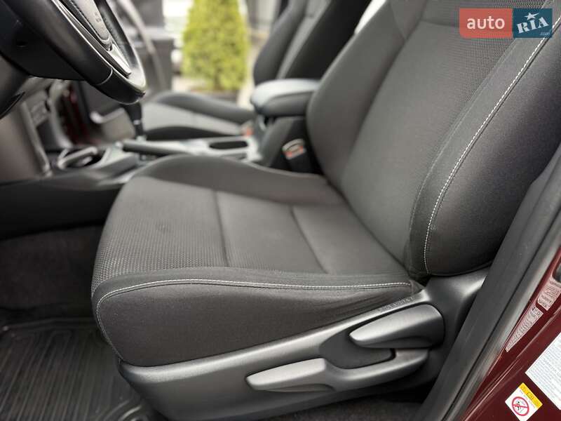 Внедорожник / Кроссовер Toyota RAV4 2017 в Виннице фото 36 Внедорожник / Кроссовер Toyota RAV4 2017 в Виннице