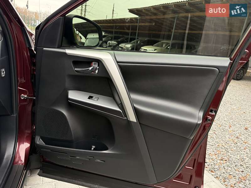 Внедорожник / Кроссовер Toyota RAV4 2017 в Виннице фото 65 Внедорожник / Кроссовер Toyota RAV4 2017 в Виннице