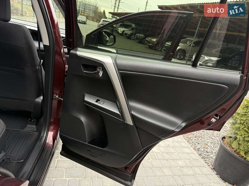 Внедорожник / Кроссовер Toyota RAV4 2017 в Виннице фото 66 Внедорожник / Кроссовер Toyota RAV4 2017 в Виннице
