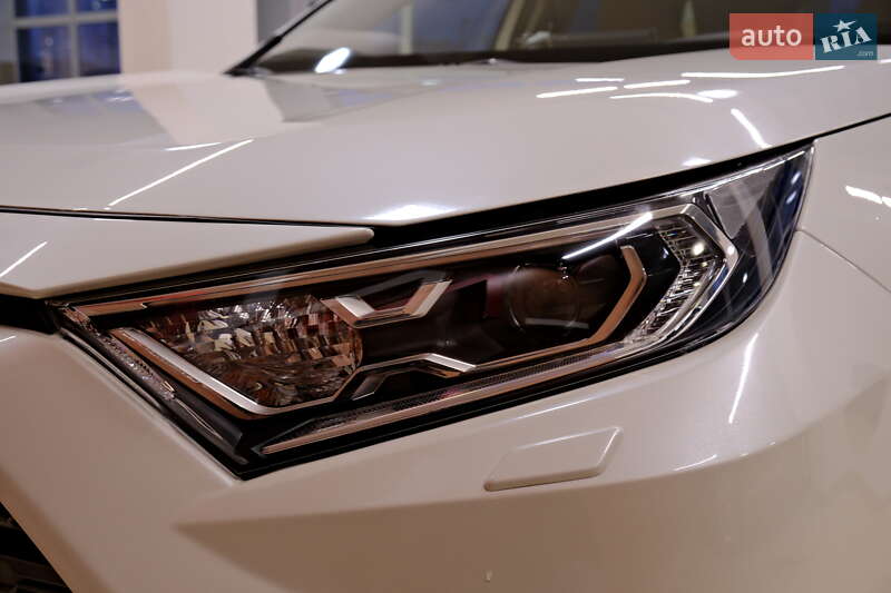 Позашляховик / Кросовер Toyota RAV4 2019 в Одесі