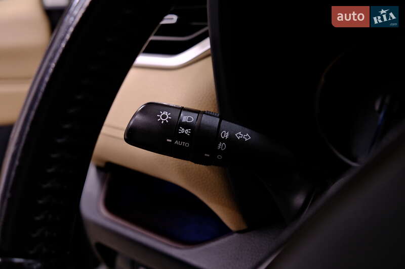 Позашляховик / Кросовер Toyota RAV4 2019 в Одесі