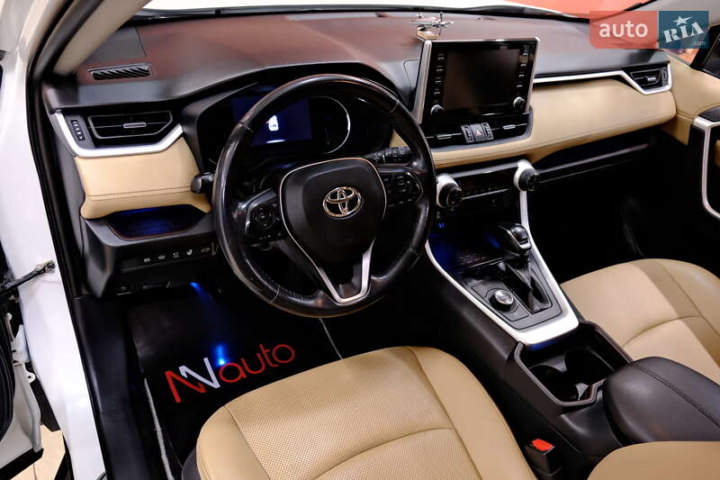 Позашляховик / Кросовер Toyota RAV4 2019 в Одесі