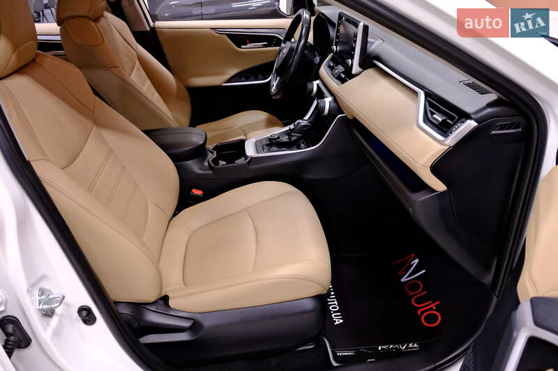 Позашляховик / Кросовер Toyota RAV4 2019 в Одесі