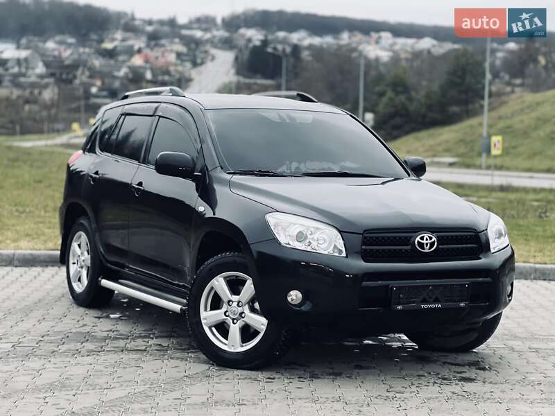 Внедорожник / Кроссовер Toyota RAV4 2008 в Тернополе
