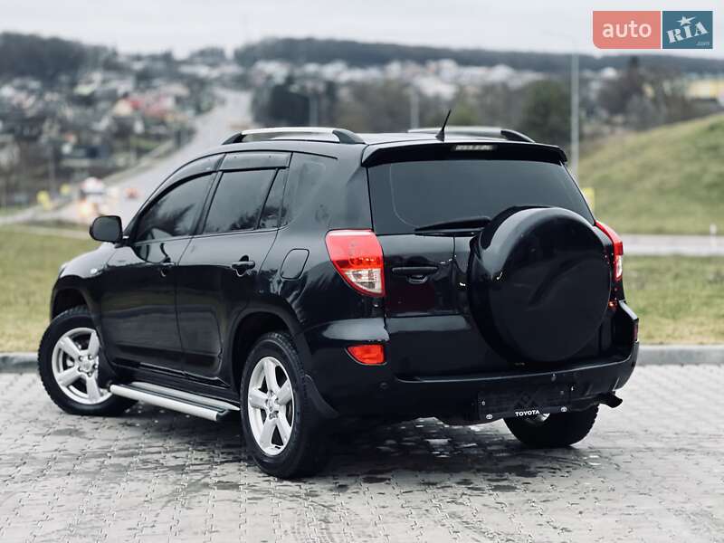 Внедорожник / Кроссовер Toyota RAV4 2008 в Тернополе