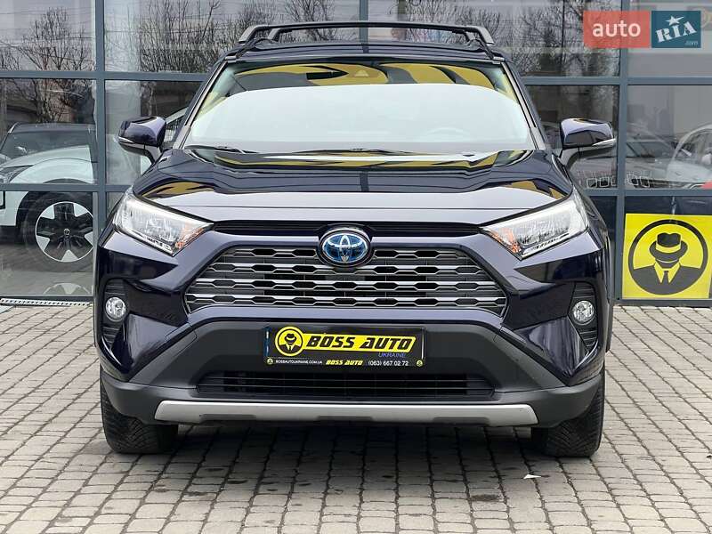 Внедорожник / Кроссовер Toyota RAV4 2021 в Ивано-Франковске