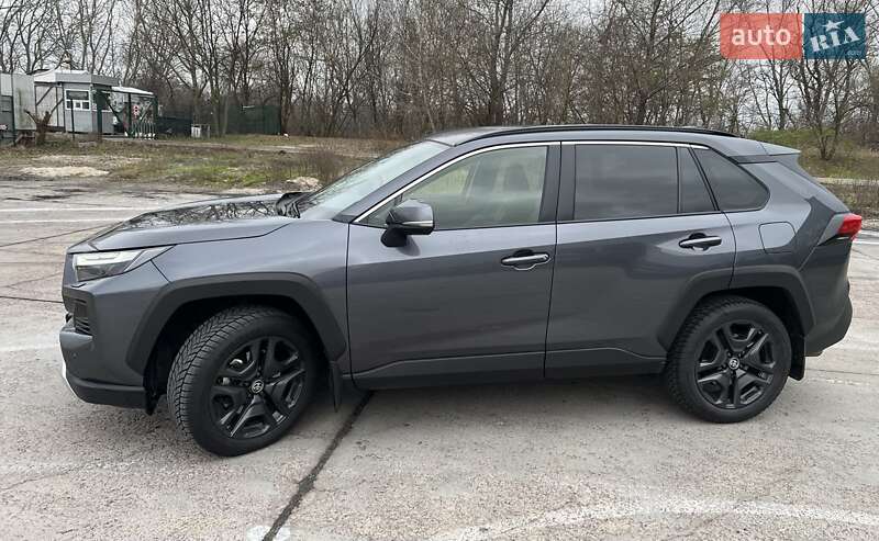 Позашляховик / Кросовер Toyota RAV4 2023 в Києві