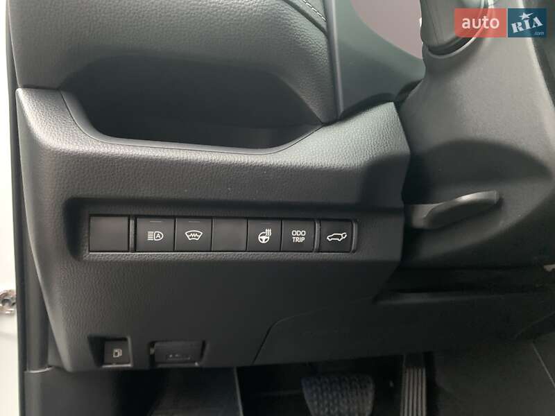 Позашляховик / Кросовер Toyota RAV4 2023 в Києві