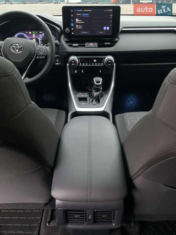 Позашляховик / Кросовер Toyota RAV4 2023 в Києві