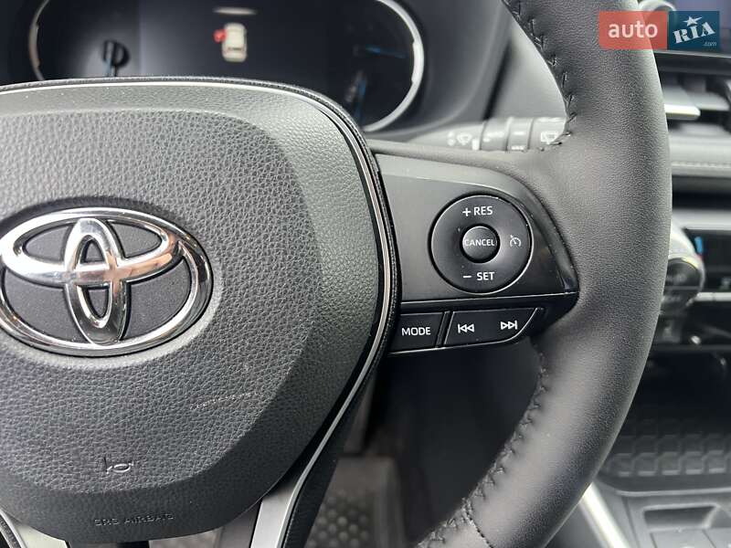 Позашляховик / Кросовер Toyota RAV4 2019 в Києві