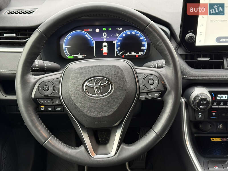 Позашляховик / Кросовер Toyota RAV4 2024 в Києві