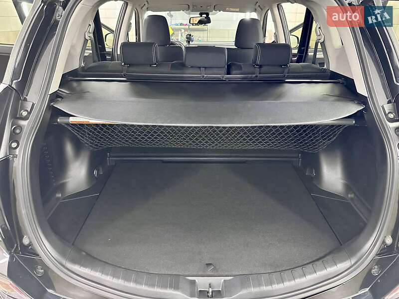 Позашляховик / Кросовер Toyota RAV4 2018 в Сумах