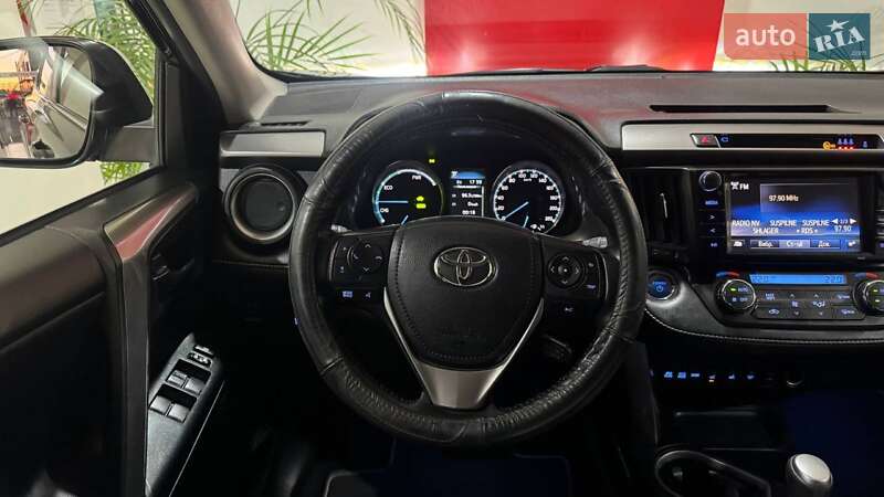 Позашляховик / Кросовер Toyota RAV4 2017 в Ужгороді фото 16 Позашляховик / Кросовер Toyota RAV4 2017 в Ужгороді